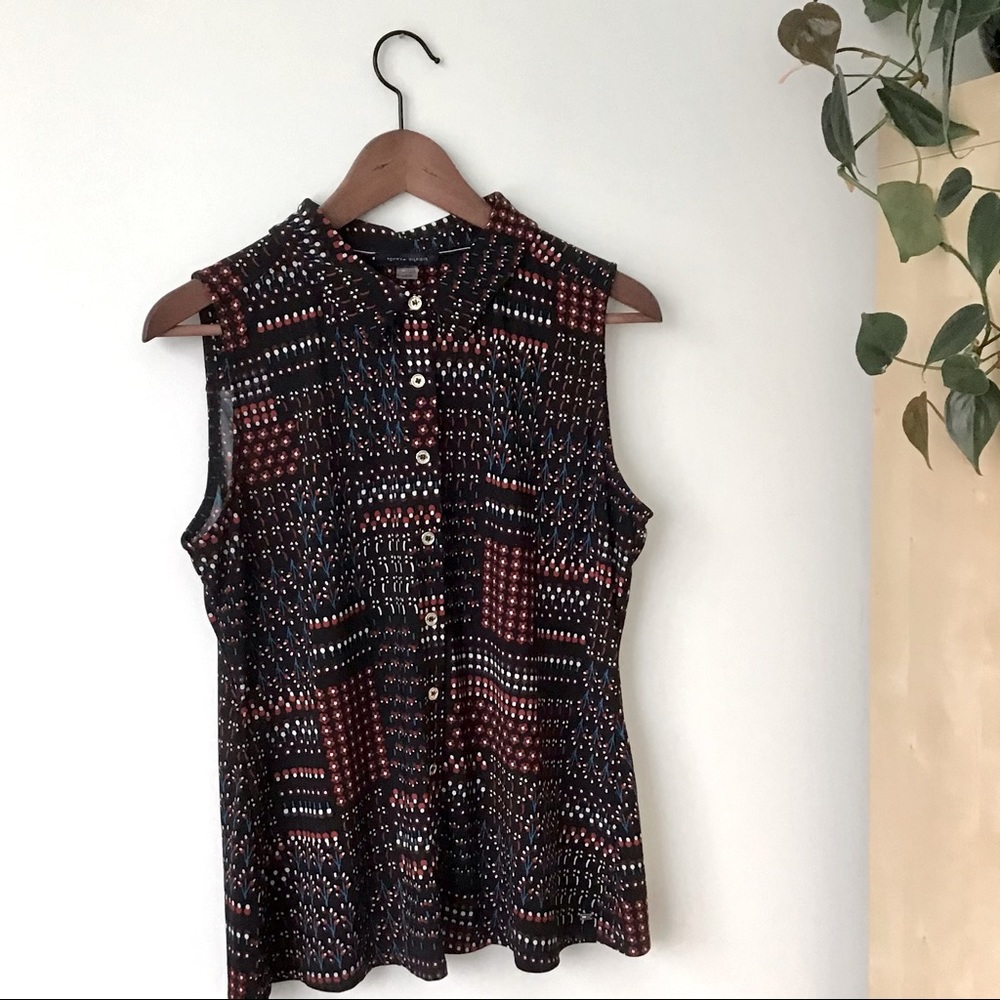 Tommy Hilfiger Sleeveless Button-Down Top